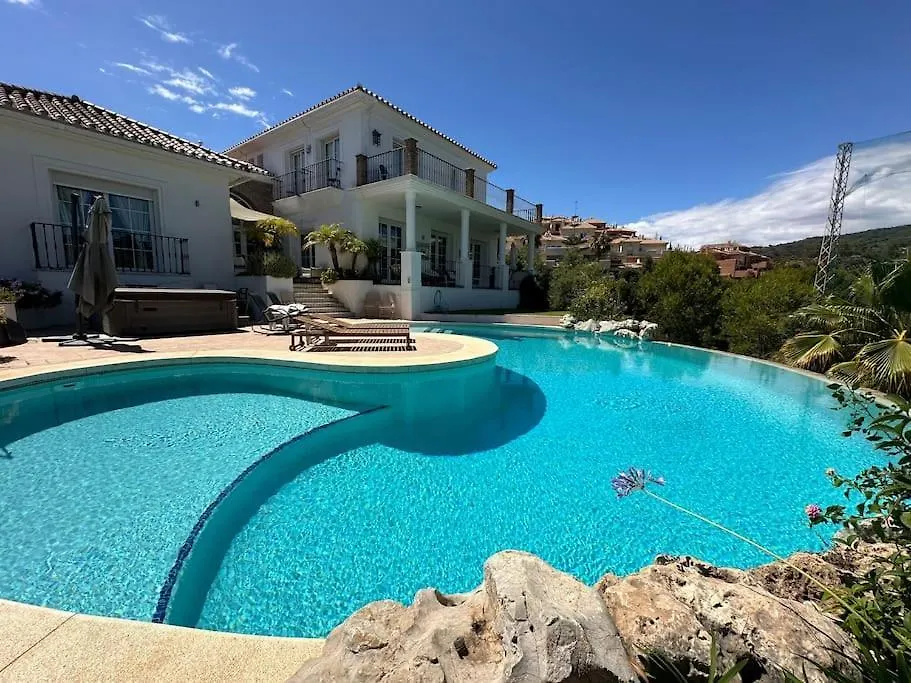 Villa R35 Spacious Private Villa&Pool Marbella Spain